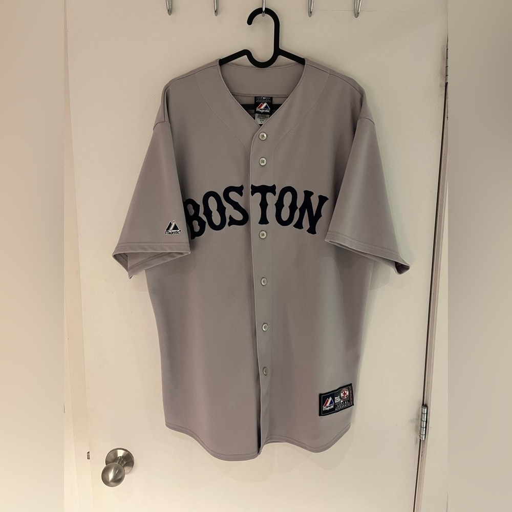 Vintage Majestic MLB Boston Red Sox Adrian Gonzalez 28 Jersey
